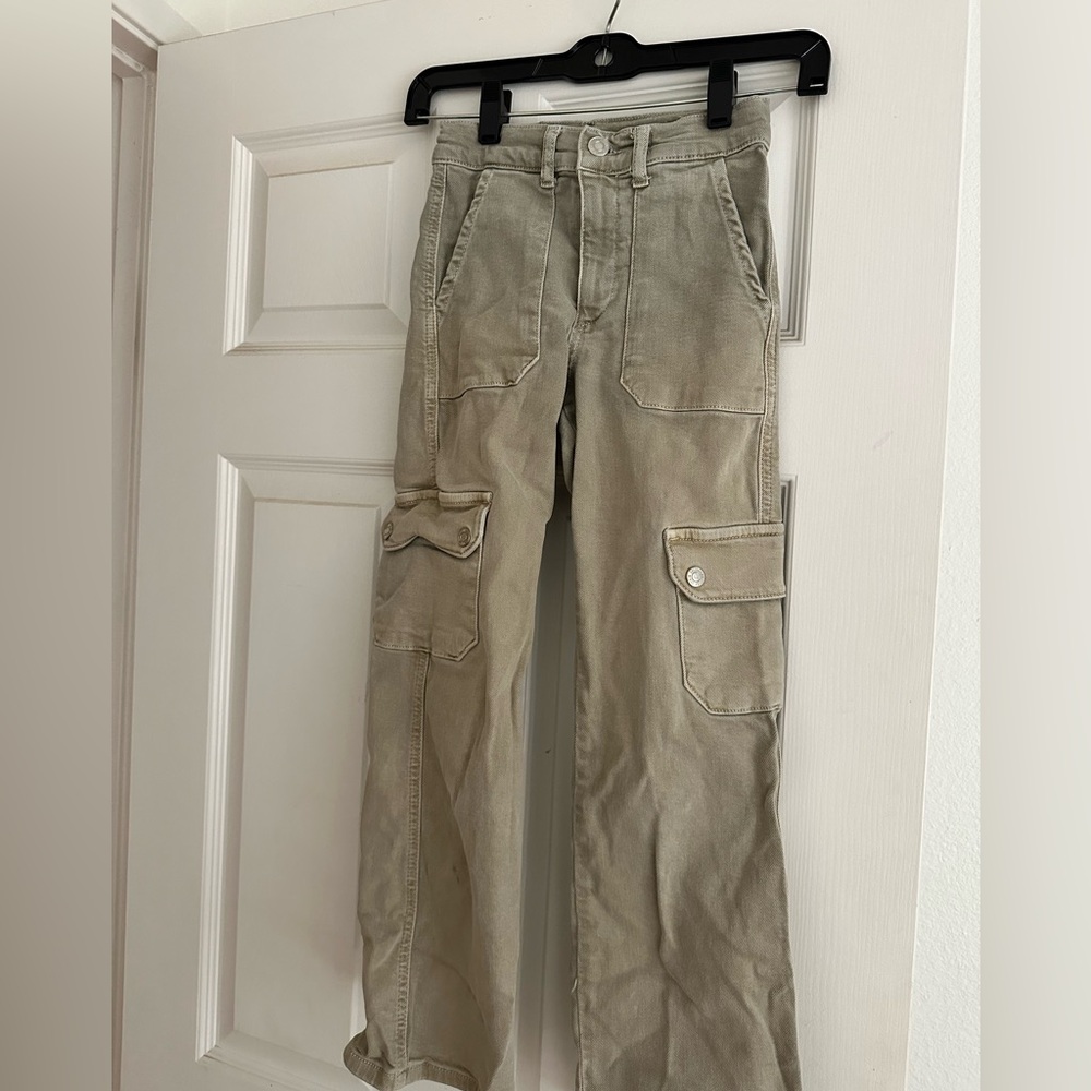 Tan/brown Zara cargo jeans, straight leg, size 9